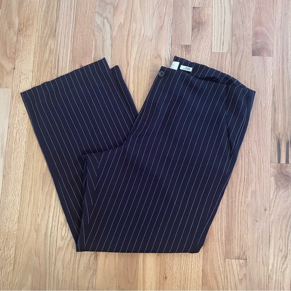 A New Day black with white striped pants size 18